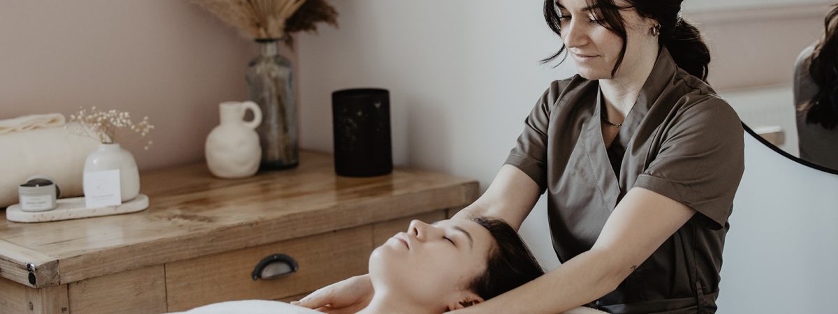 Experte en massages du visage à valence