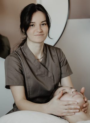 MARION ROUSSET FACIALISTE